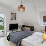 Heimelige Schwarzwaldwohnug Berg Apartment Häusern