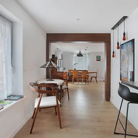 Heimelige Schwarzwaldwohnug Berg Lejlighed Häusern